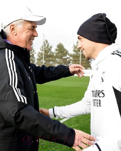 安帅:巴尔韦德已进11球 我终于不用担心教练证了